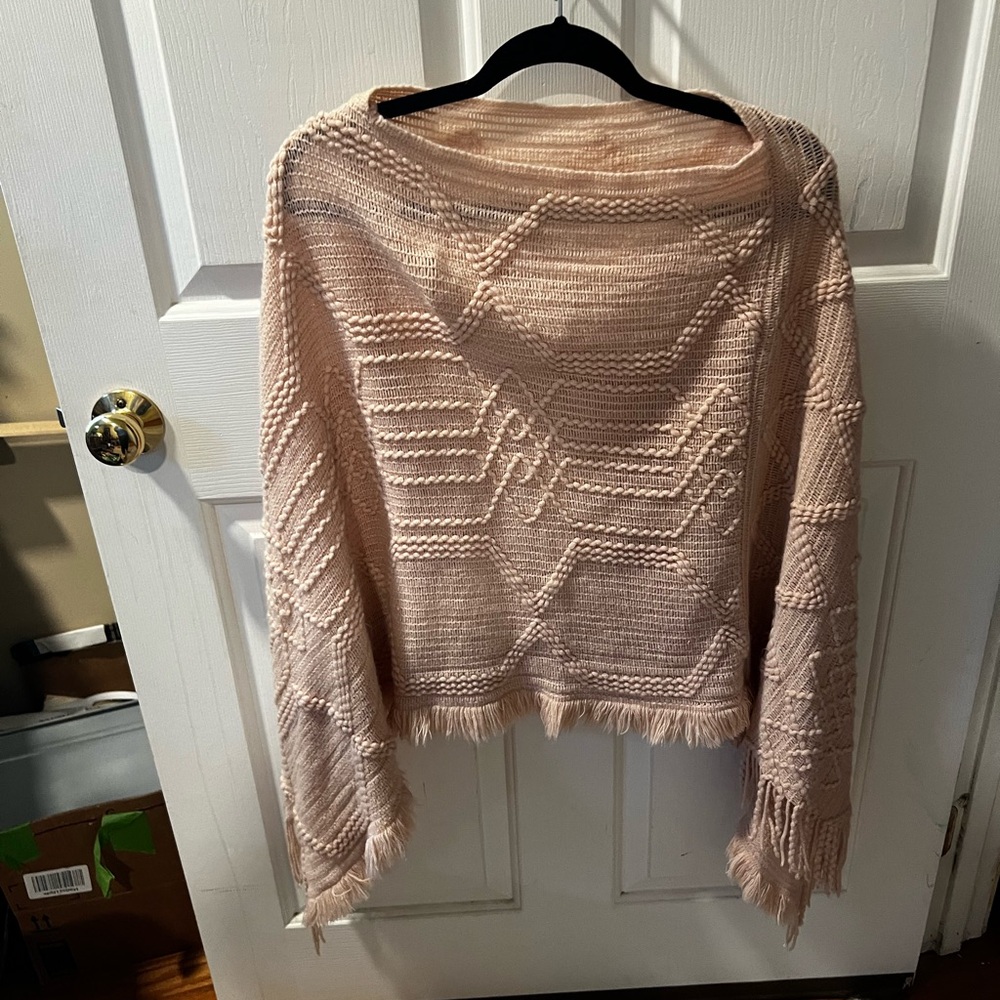 Light pink shall